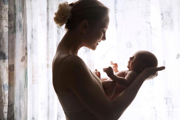 OVO ZANIMA SVE RODITELJE: Šta dete nasleđuje od oca, a šta od majke?