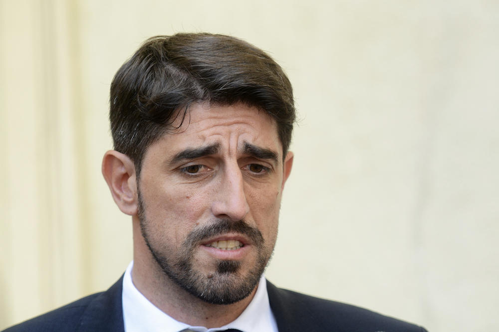 IZBACIO GA DRUGOLIGAŠ: Veljko Paunović doživeo najteži udarac od kada je preuzeo Čikago! (VIDEO)