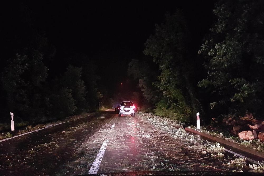 Vozači kamiona iz Niša su se zaglavili u Hrvatskoj: Ono što su meštani tada uradili za njih im je zaustavilo srce!