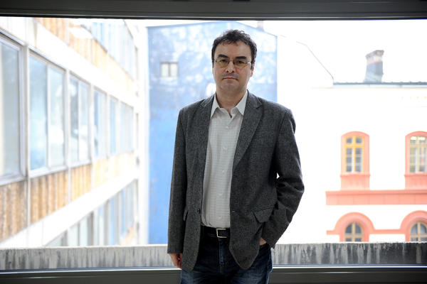 Jovo Bakić: Vučić šalje poruku DA MOŽE ŠTA GOD HOĆE! Za lopovski sistem i stranačko zapošljavanje rešenje je KUKA I MOTIKA! (VIDEO)