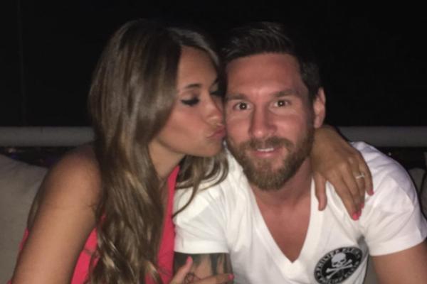 LJUDI, PA MESI SE ŽENI DANAS: Mladoženja imao specijalan zahtev za goste u vezi sa kovertama, svadba kao Cecina! (FOTO)