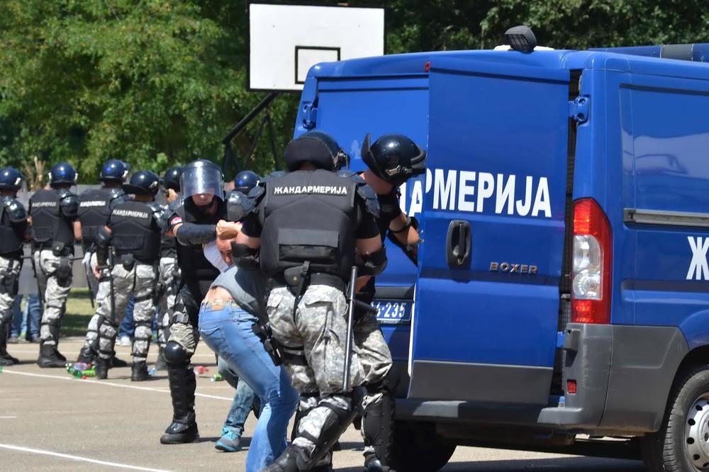 Nema zadatka koji ne mogu da obave! OBELEŽEN DAN ŽANDARMERIJE, na poklon dobili pištolje!