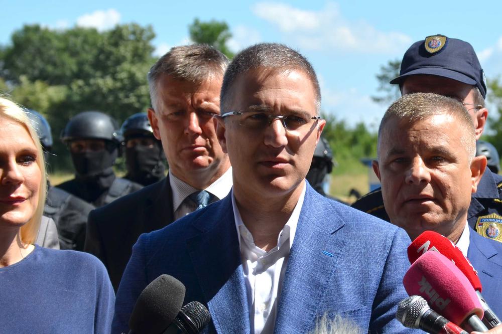 Stefanović konačno objasnio zašto je uhapšen inspektor ispred njegove kuće: Brinuo sam da nešto ne nikne?!