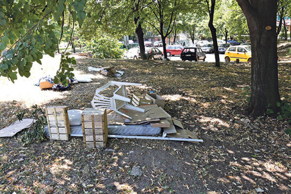 BESKUĆNIK NA SMRT PRETUKAO PROFESORA MATEMATIKE: U naselju Medaković prolaznici zatekli stravičan prizor!