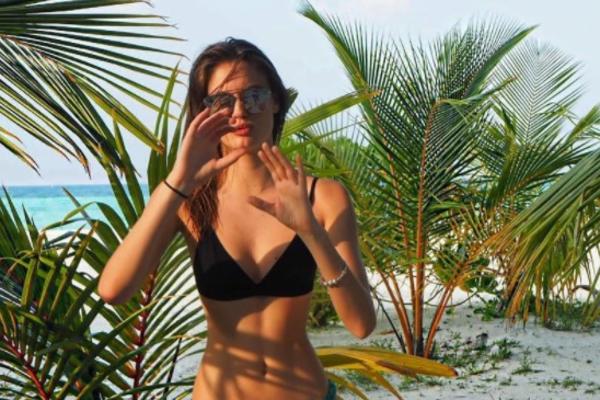 ZARAĐUJE STOTINE HILJADA EVRA PREKO! Za nju u Srbiji nema mesta...