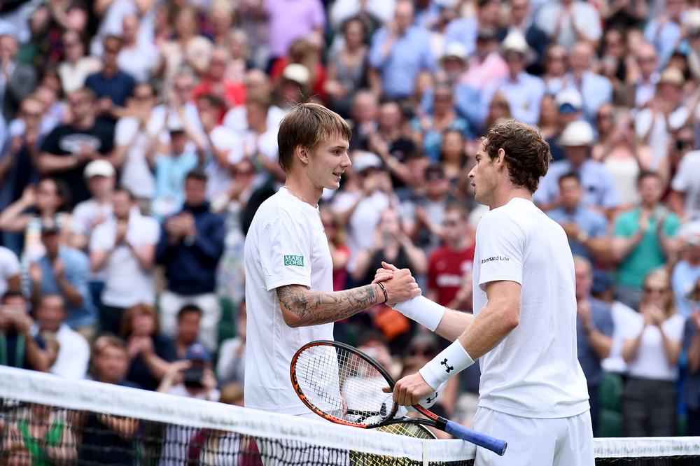 Mari odmah demonstrirao silu na Vimbldonu, a u drugom kolu ga čeka najgotivniji teniser na svetu! (FOTO)