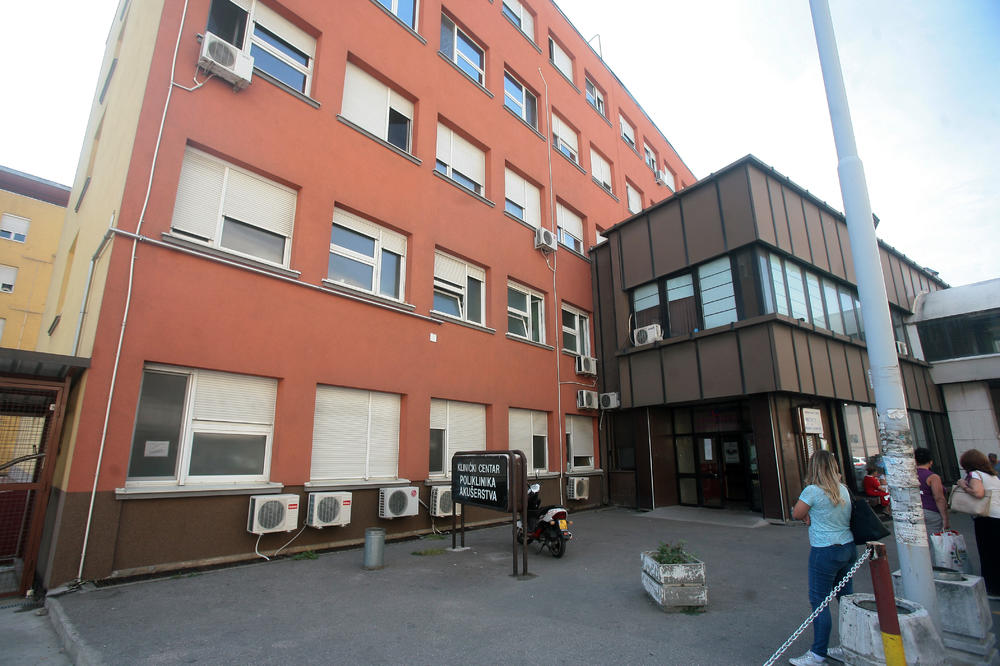 Žena (39) se porodila u stanu, pa bebu bacila u kontejner! Užas u Beogradu