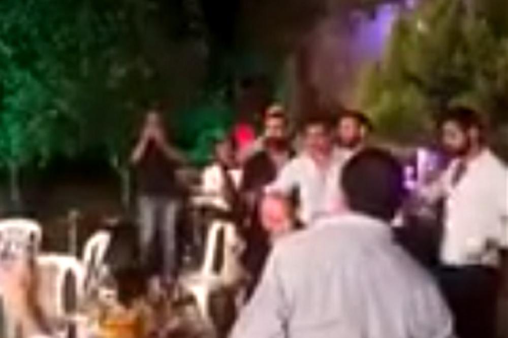 MASAKR NA SVADBI: Mladoženja pucao iz kalašnjikova u vazduh, PA IZGUBIO KONTROLU! (VIDEO)