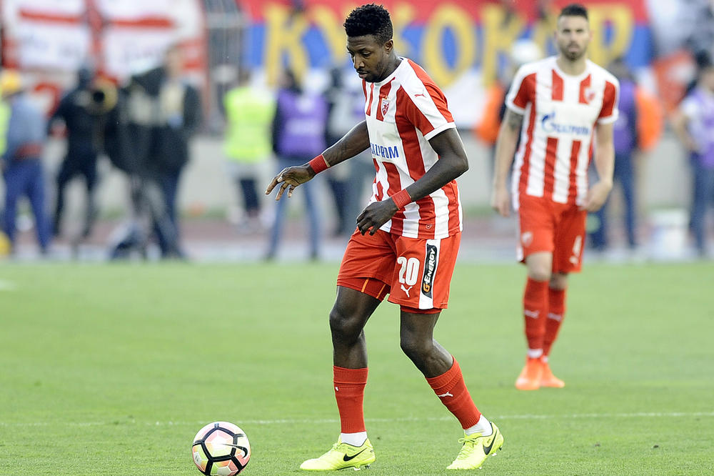 KIFLA NA KOJOJ BI I NAJBOLJI PEKARI POZAVIDELI! Donaldova bomba sa 25 metara raspalila Marakanu! (VIDEO)