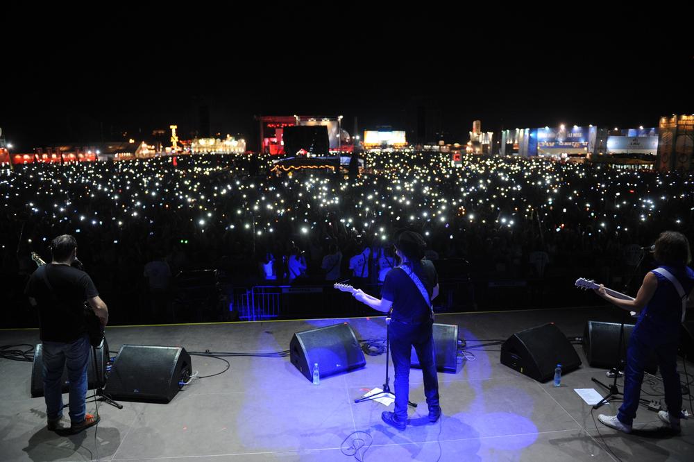 SPEKTAKL Plavog orkestra sa gostima iznenađenja na BELGRADE BEER FESTU