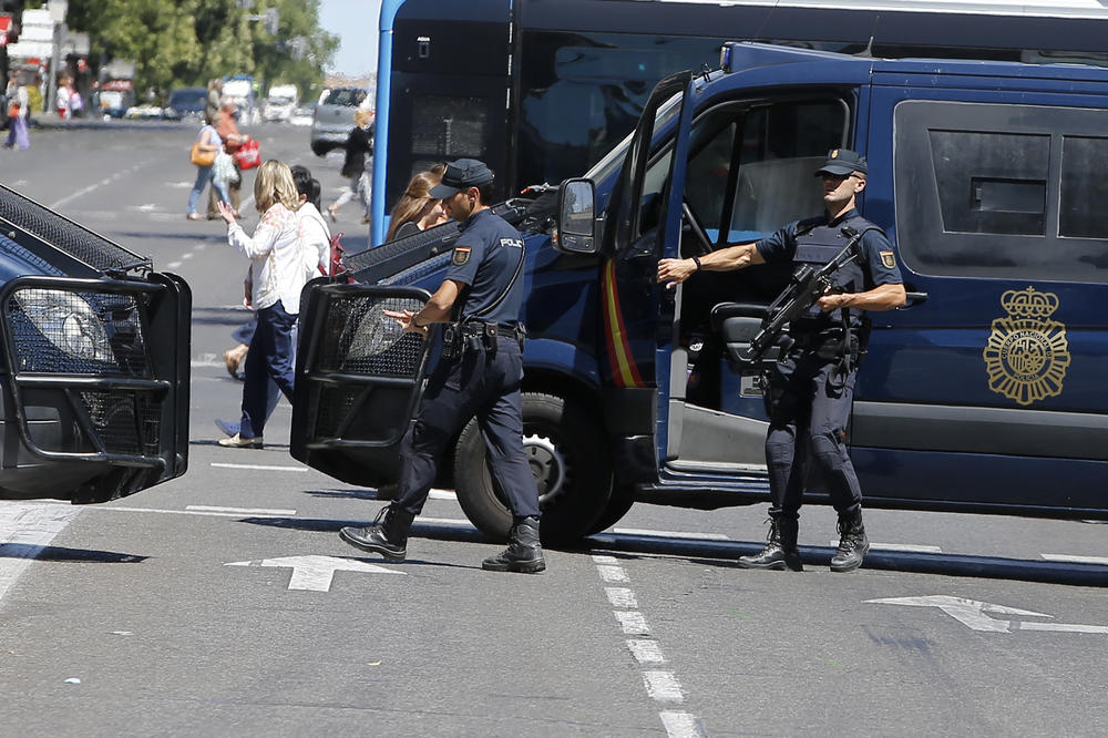 HAOS U GRADU: Nepoznata osoba pucala na masu u Barseloni, dvoje ranjenih!