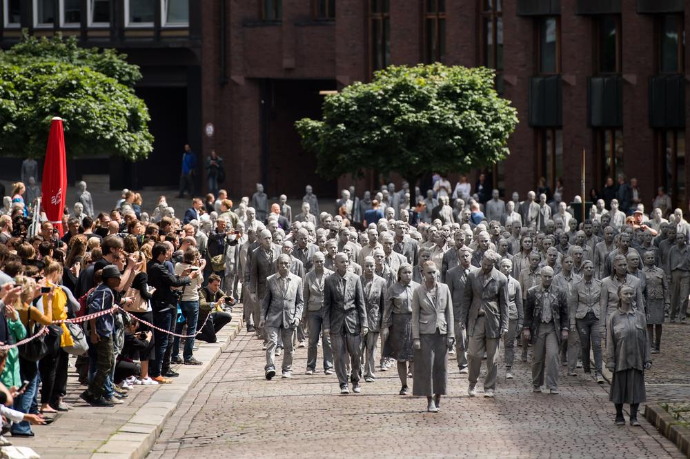 RAT BESNI NA ULICAMA HAMBURGA! 100.000 demonstranata protiv svetskih lidera! (VIDEO)