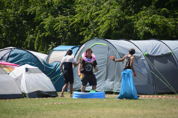 Bili smo u EXITOVOM kampu: Da nam je neko rekao šta ćemo tamo zateći rekli bismo mu da je lud! (VIDEO)