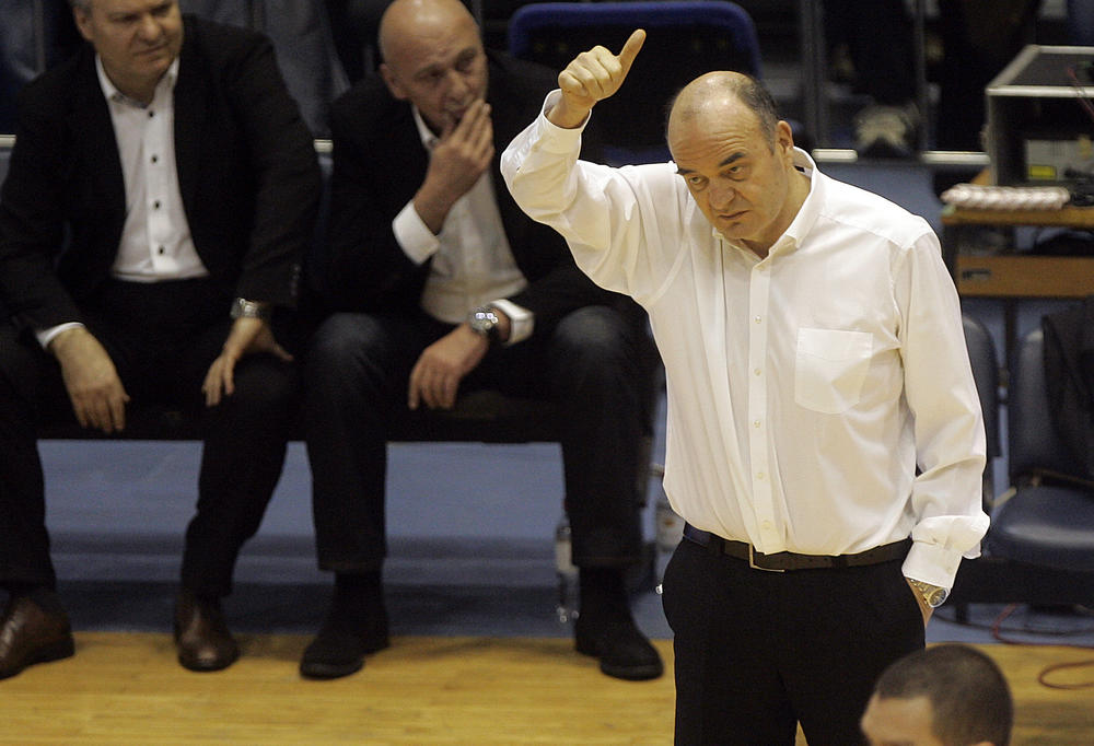 Duško Vujošević trenira rumunski Kluž  