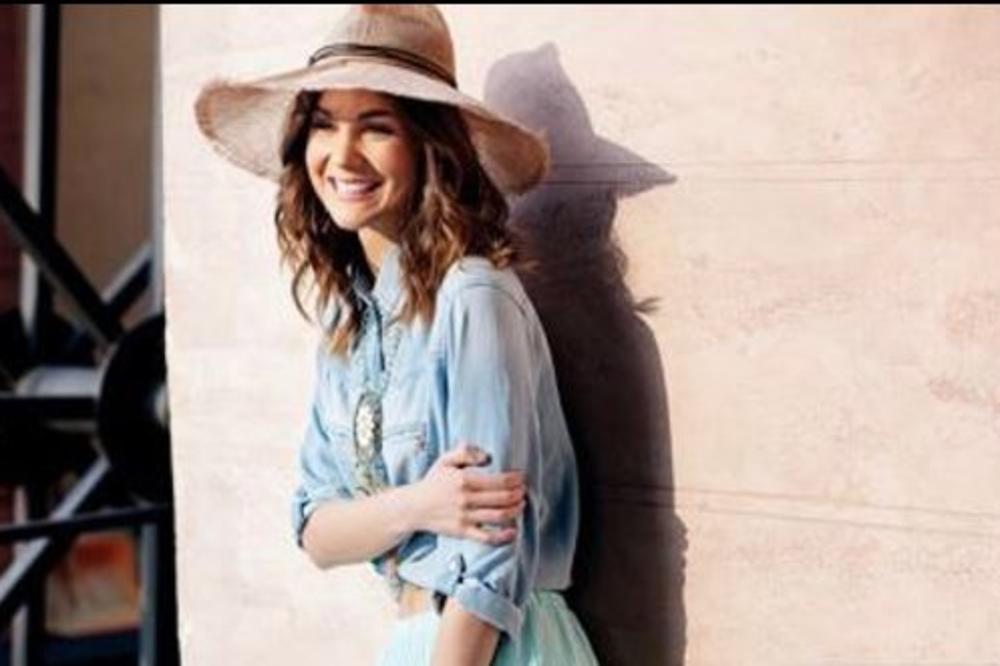 UDALA SE LEPOTICA IZ VOJNE AKADEMIJE: A kad joj vidite muža... (FOTO)