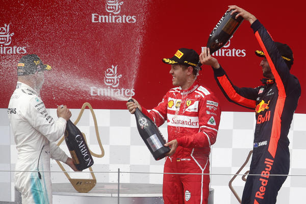 F1: Fetel najbrži na Silverstounu!(FOTO)