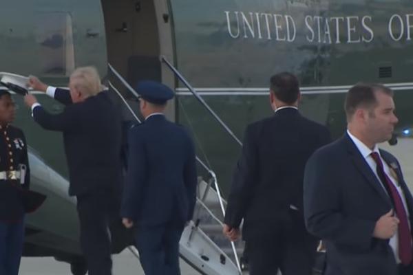 OPET JE HIT NA INTERNETU! Tramp je samo hteo da vrati marincu kapu, ali onda... (VIDEO)