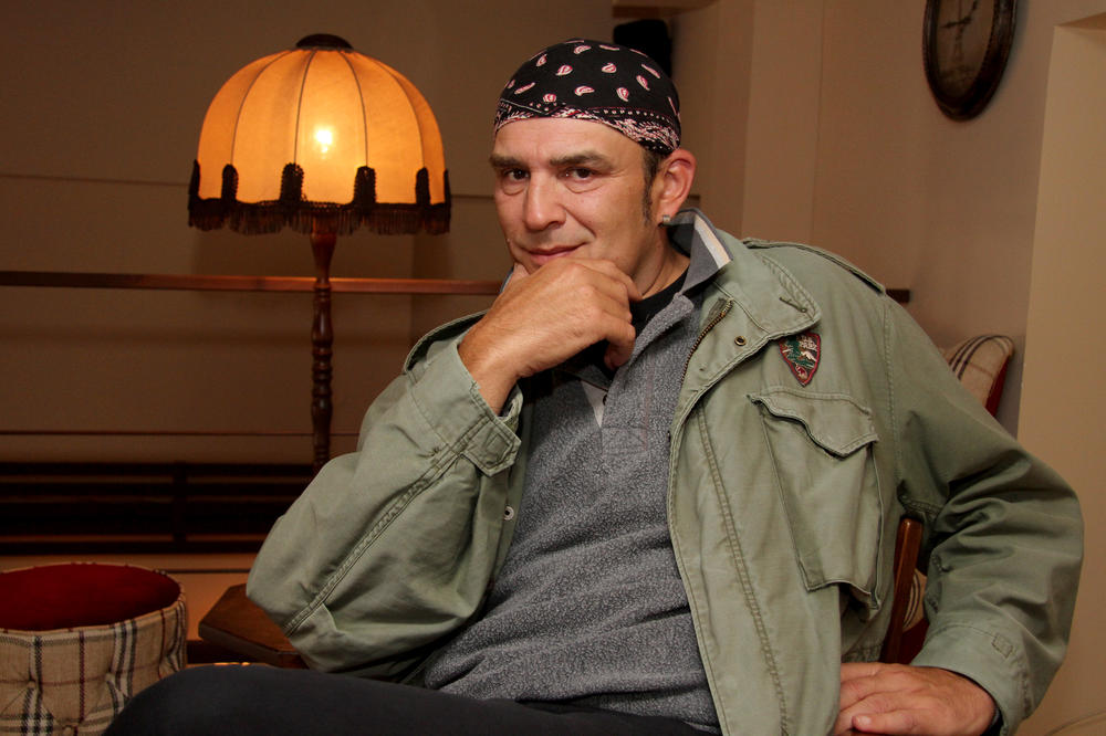 DEVEDESETIH JE KIDAO ŽENSKA SRCA, SADA JE NEPREPOZNATLJIV! Nakon SLOMLJENIH REBARA i drame, POTPUNO SE IZGUBIO!