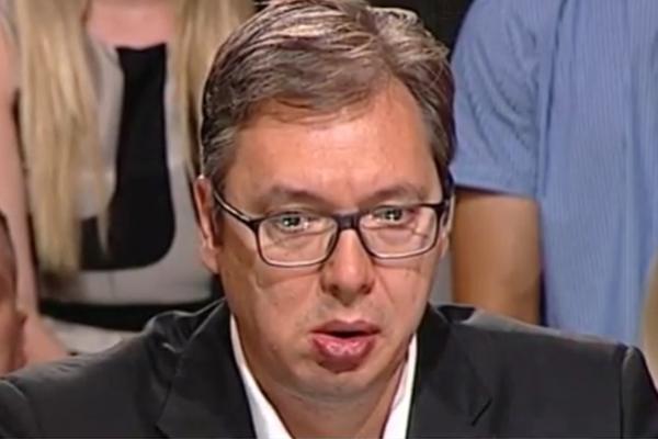 KONAČNO JE IZGOVORIO! Vučić priznao da lično vodi rat protiv AMG i Kurira! (VIDEO)