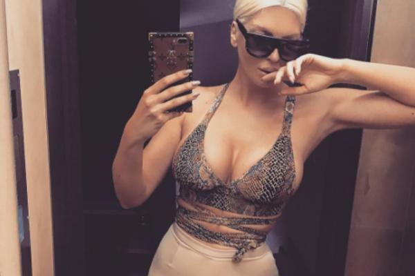 SKORO NIJEDNA ŽENA NE MOŽE DA POKAŽE OVO, A JK ODUVALA: Evo zašto nema konkurenciju! (FOTO)