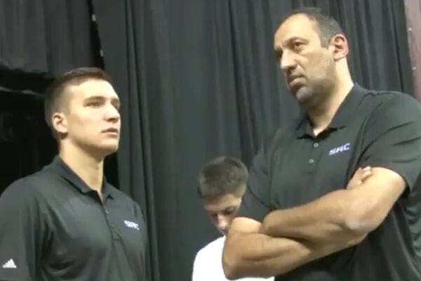 PUN SAM SAMOPOUZDANJA I SPREMAN: Bogdan stigao među Kingse, saigrači već gledaju njegove tekme i oduševljeni su! (VIDEO)