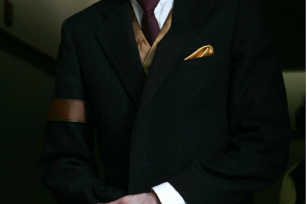 UŽASNULO ME JE ONO ŠTO SAM VIDEO UNUTRA: U kući ovog poznatog pevača pronađeni pedofilski filmovi! (FOTO)