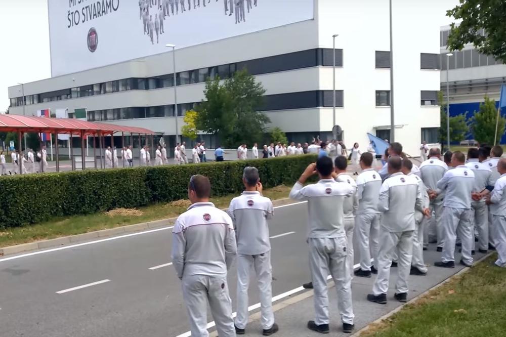 RADNICI FIJATA IMAJU 4 ZAHTEVA: Protestuju ispred fabrike, a najavljuju i VEĆE DEMONSTRACIJE!
