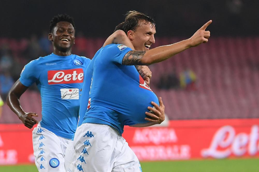 Da li si videla ovo, komisijo za dodelu Puškaš nagrade? Igrač Napolija postigao nadrealan gol! (VIDEO)