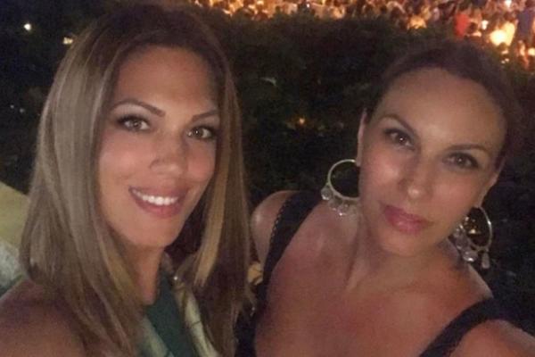 MA, PUSTI NINU, GLEDAJ U DRUGARICU: Srpska voditeljka objavila fotku sa bazena, ali niko nije gledao u nju! (FOTO)