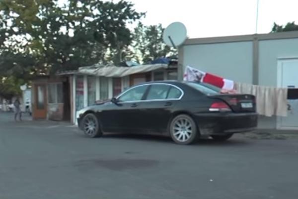 OVO JE DEDIN AUTO U KOJEM JE PRONAĐENA MRTVA MARINA(3) IZ SRBIJE: Jezivi detalji misteriozne smrti koja je šokirala svet! (VIDEO)