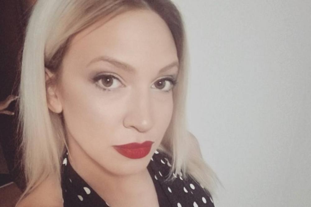 MILICA JE PRELEŽALA KORONU I JAKO SMRŠALA: Pevačica je sada otišla na odmor i SKINULA SE! (FOTO)