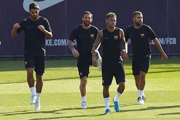 AUUU, KAKAV LUKAV PLAN: Aktiviraće se klauzula, a kad se to desi fudbalski svet bi mogao da vidi transfer veka!