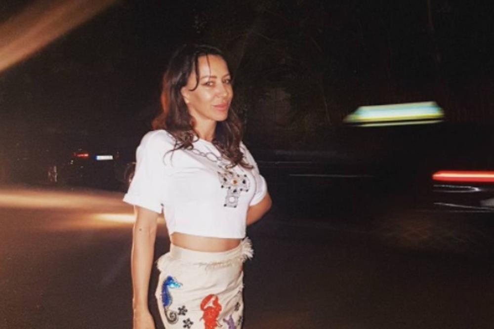 LJUBIO SE SA ROMANOM PANIĆ I HTEO S*KS PORED KRAVA! A onda se OŽENIO dok je krala bankomat, isplivala HIT priča!