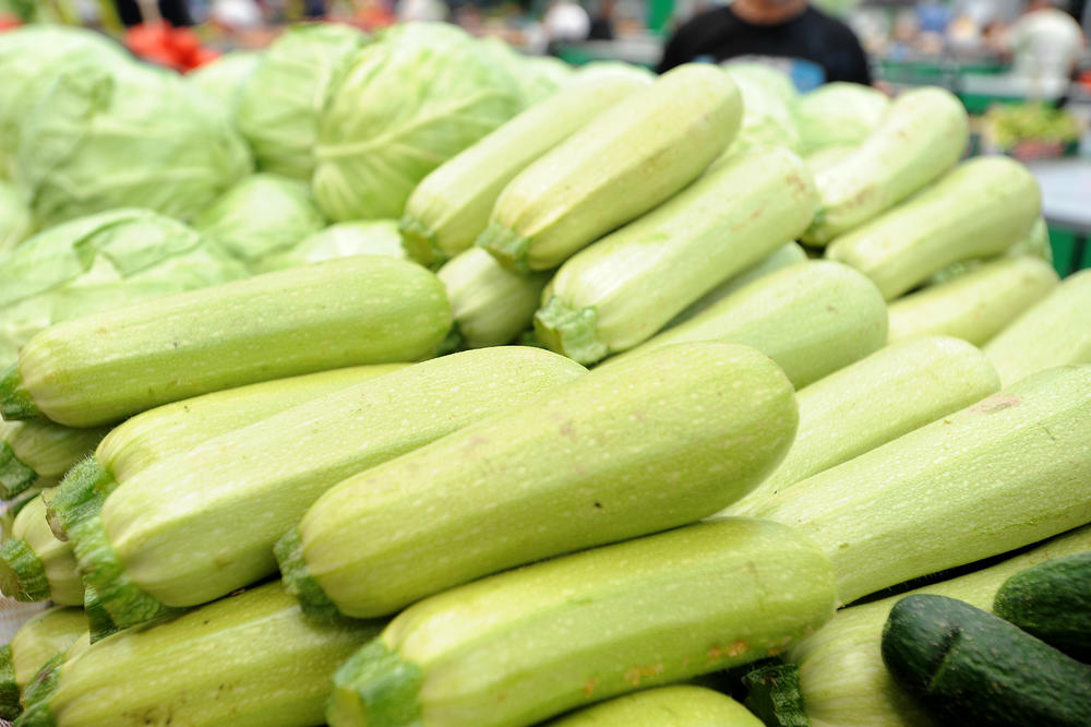 PET ZDRAVSTVENIH DOBROBITI KONZUMIRANJA TIKVICA: Prava PROLEĆNA HRANA koja je NISKOKALORIČNA i prepuna vitamina