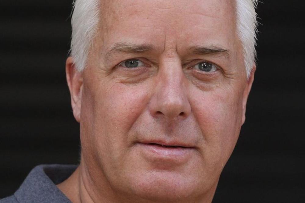 NEĆU DA ME NEKA SRPKINJA SRETNE NA ULICI I PLJUNE: Nemački glumac najavio tužbu protiv Politike zbog zloupotrebe!