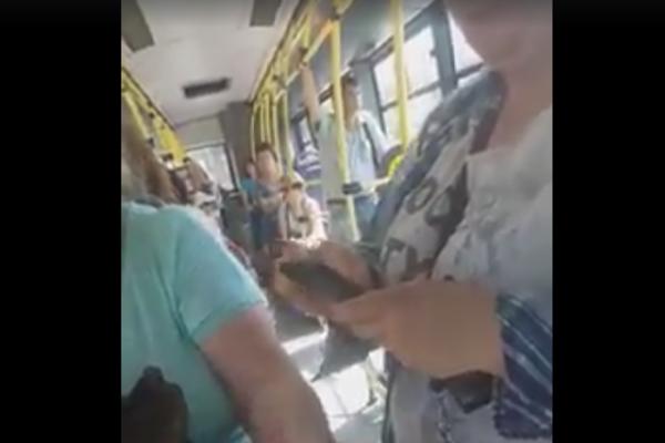 KO OVO PREŽIVI, NI PAKAO MU NEĆE TEŠKO PASTI! Žene napale vozača USRED GSP-a! Ova scena dugo će se prepričavati! (VIDEO)