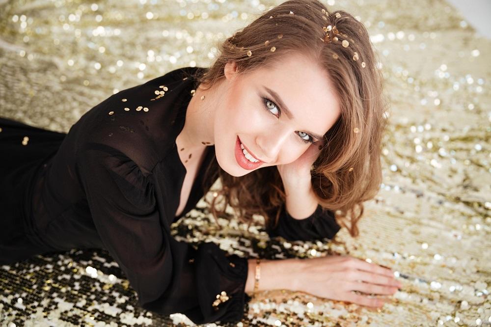 Najbizarniji trend ikad - šljokice u vagini! Zar žene to stvarno rade?! (FOTO) (GIF)