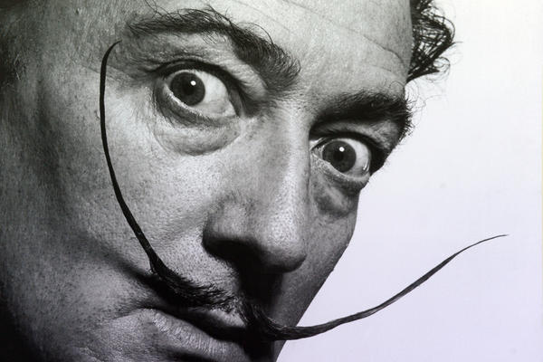 Ekshumirani ostaci Salvadora Dalija: Čuveni brkovi ostali u svom klasičnom obliku kazaljki na satu