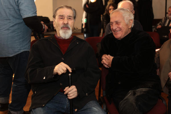 STRAVIČNO SAM, TONEM ZBOG SMRTI MOG PREDRAGA! Cunetova supruga u jako teškom stanju