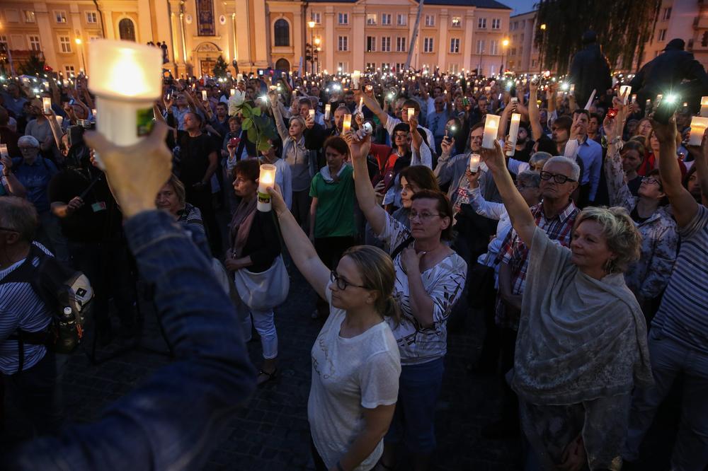 U Poljskoj stupio zakon o zabrani abortusa