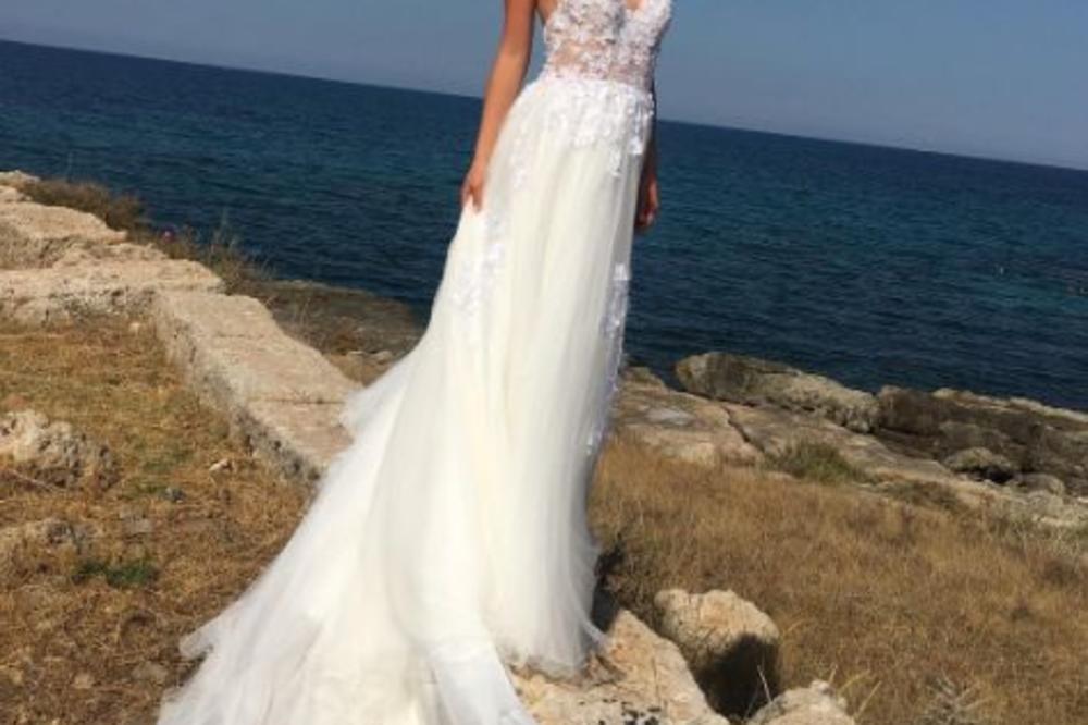 UDALA SE CECA! Vest je upravo odjeknula kao BOMBA, sve se desilo u Americi, puno je PLAKALA! (FOTO)