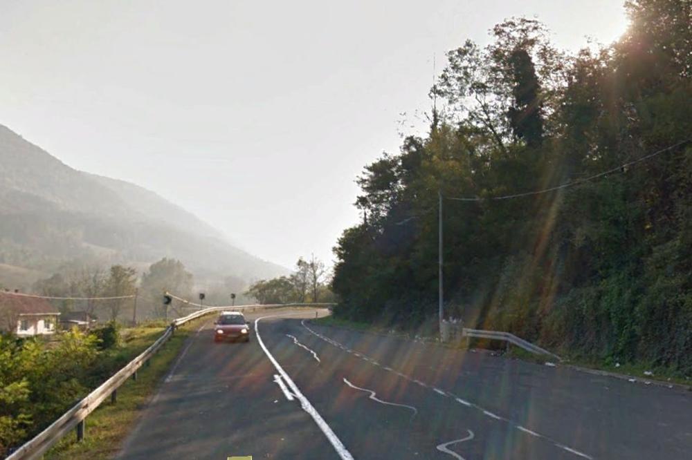 STRAVIČAN UDES NA IBARSKOJ: Poginule četiri osobe!