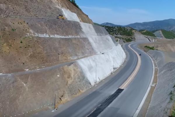 SRBI KOJI IDU U GRČKU OVDE NAJVIŠE GINU! Crna tačka na putu do mora OPASNIJA je zbog jednog FAKTORA! (VIDEO)