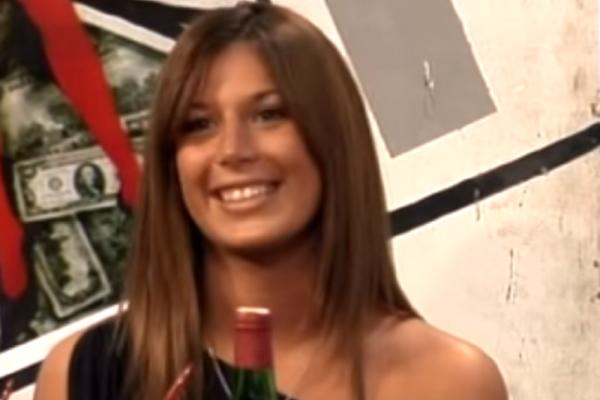 IMALA JE PRVA ODNOSE PRED KAMERAMA I PROFITIRALA! Da li se sećate Ene, sada je NEPREPOZNATLJIVA! (FOTO)