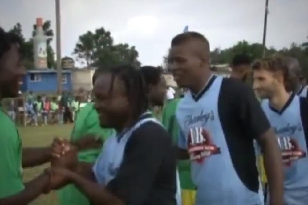 Šta ti je život... Igrao je za U18 reprezentaciju Srbije, ali povreda ga je uništila! Sada je zvezda na Jamajci, a novac i srpski fudbal ga NE ZANIMAJU! (VIDEO)