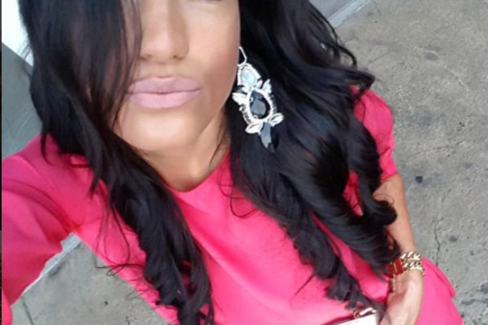 DA LI ĆE MU SE OVO DOPASTI? Branislava se EMOTIVNIM REČIMA oglasila nakon raskida sa Lukasom! (FOTO)