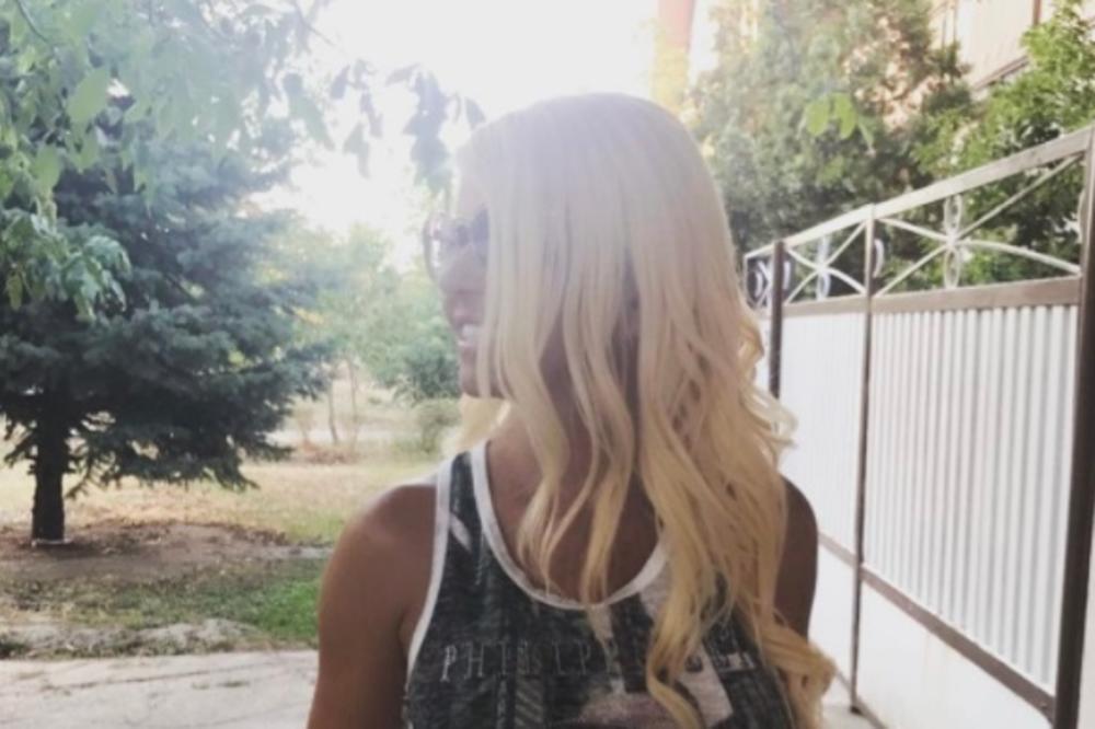 NEKIMA ĆE OD OVOGA POZLITI! Prepiska srpske pevačice i MISTERIOZNOG muškarca otkrila mnogo toga