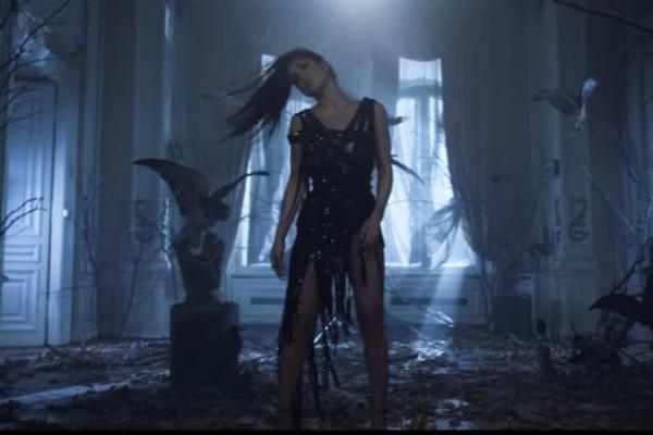 DRUŠTVO ZA ZAŠTITU ŽIVOTINJA VS SRPSKA PEVAČICA: Kilometarska lista mrtvih životinja u spotu! (VIDEO)