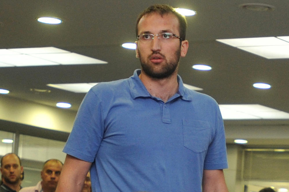 KO JE RANJENI VOĐA DELIJA? Osuđen za prodaju droge u školskom dvorištu, već jednom ranjavan, proteran s Kipra, napadao Lukića... (FOTO)