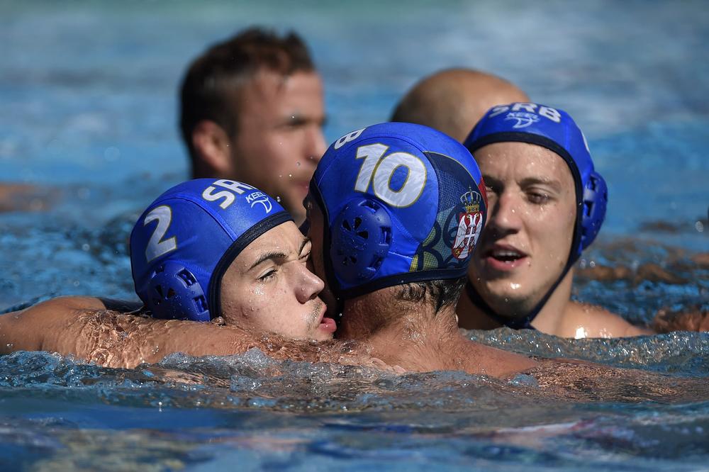 SRPSKI VATERPOLISTI SREĆNI, ALI I BESNI: Sramota je kuda ide vaterpolo, ljudi sa strane čine sve da bi nas skinuli sa trona!